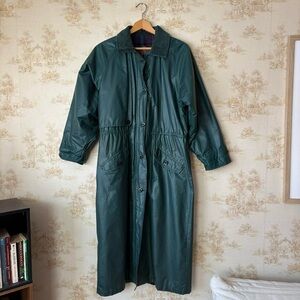 Vintage Woolrich Woman hunter green plaid wool lined corduroy collar trench coat